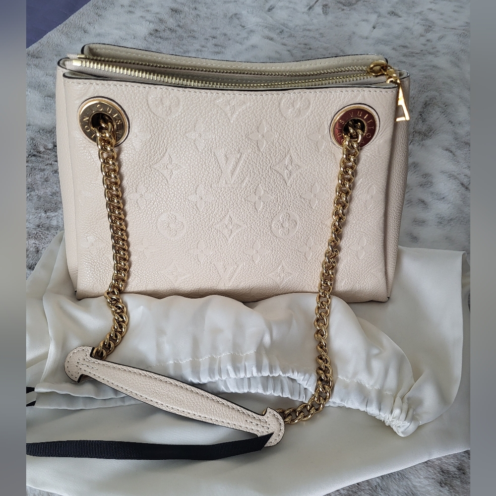 Louis vuitton Surene BB Empreinte Shoulder Bag  In Cream💗💗💗
